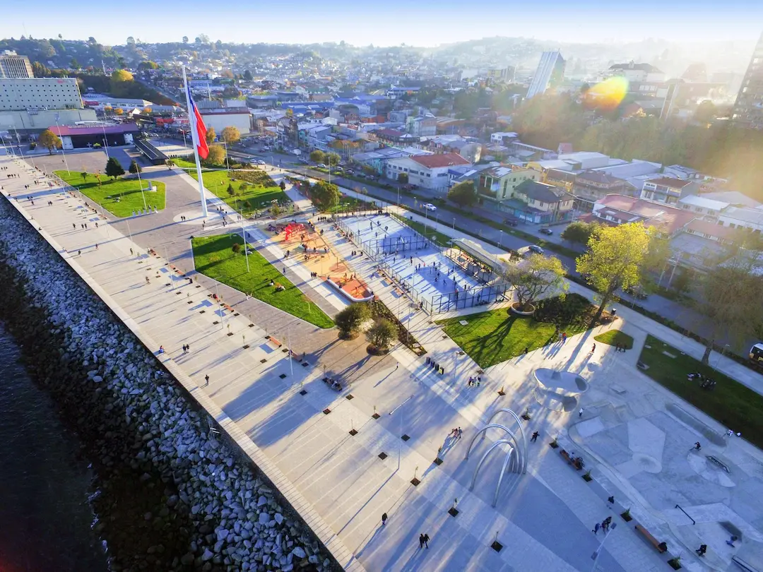 Bandera Costanera Pto Montt 1